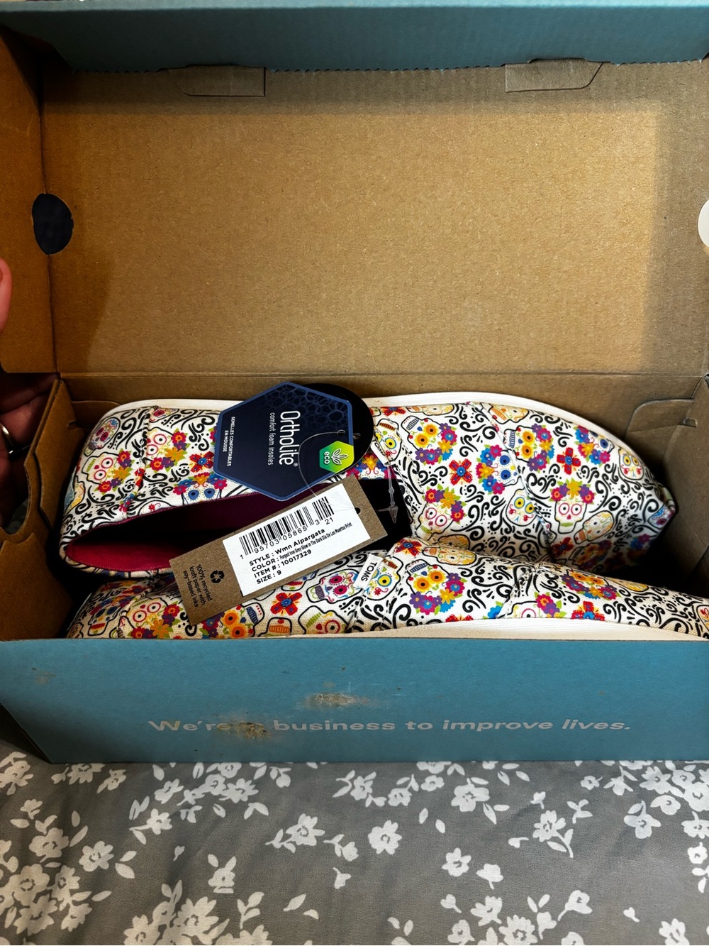 NIB TOMS Day of the Dead Glow Shoes Women's 9 Forged Iron Grey 10017329